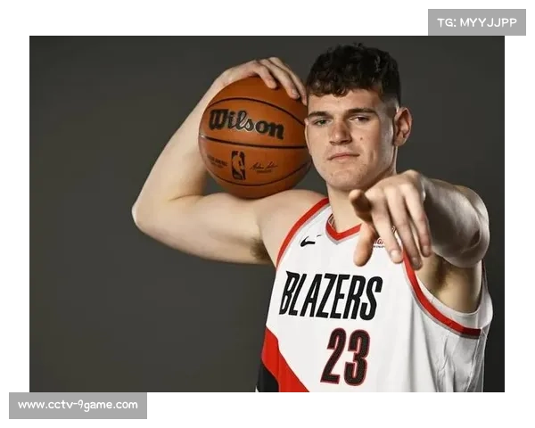 格兰特首次替补克林根担任首发中锋开拓者变阵迎新挑战 格兰特首次替补克林根担任首发中锋开拓者变阵迎新挑战